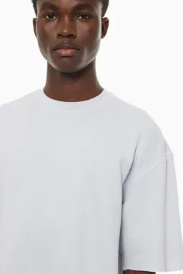 Remera textura bordada de Lefties en Remeras y Polos para argentina
