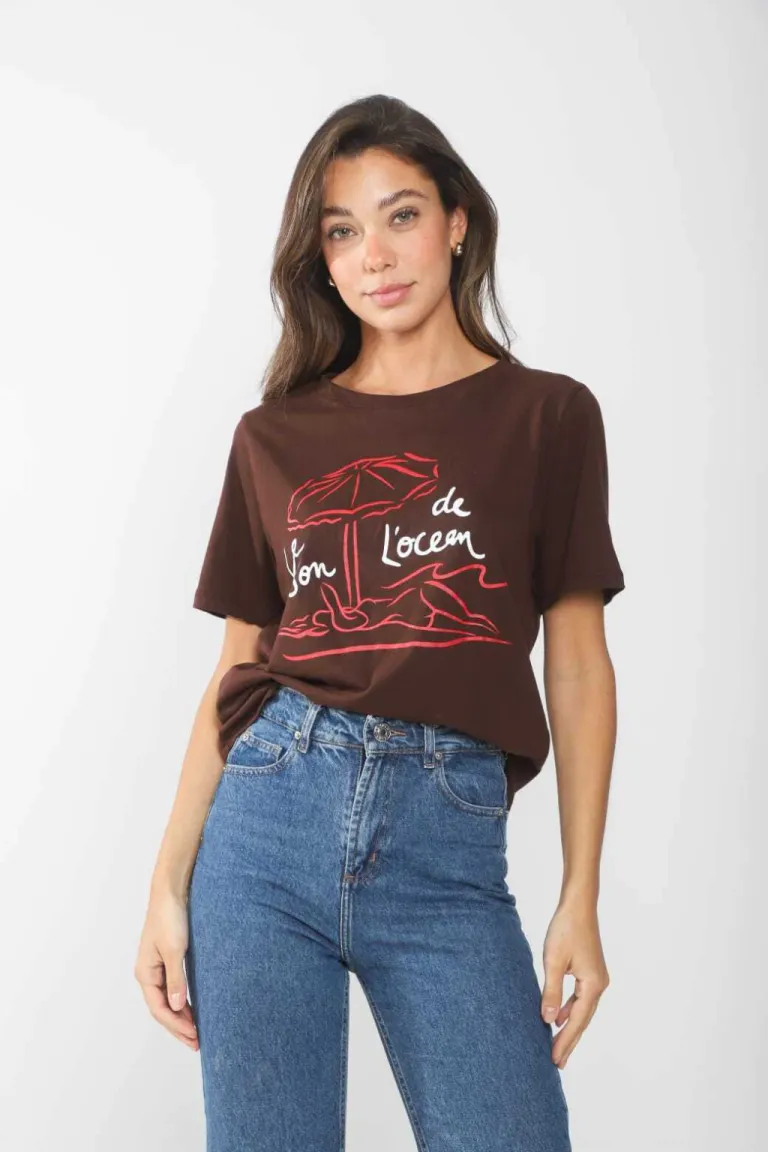 Remera blanca con estampa de leson para mujer de Belle en Remeras para argentina