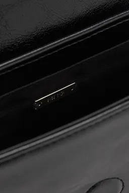 Bolso con solapa cadena de Mango en Bolsos y Carteras para argentina