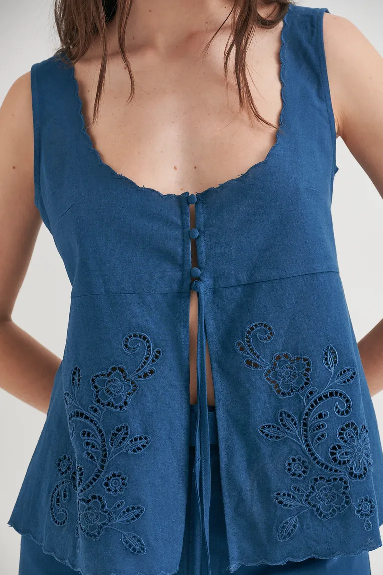 Blusa de algodón y lino con escote profundo y detalles bordados de Sweet en Blusas para argentina