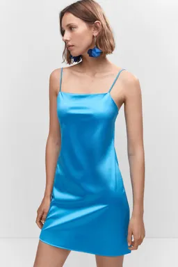 Vestido corto satinado de Mango en Vestidos para argentina