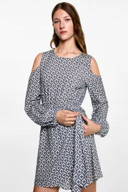 Vestido con hombros descubiertos de Mango Teen en Vestidos para argentina