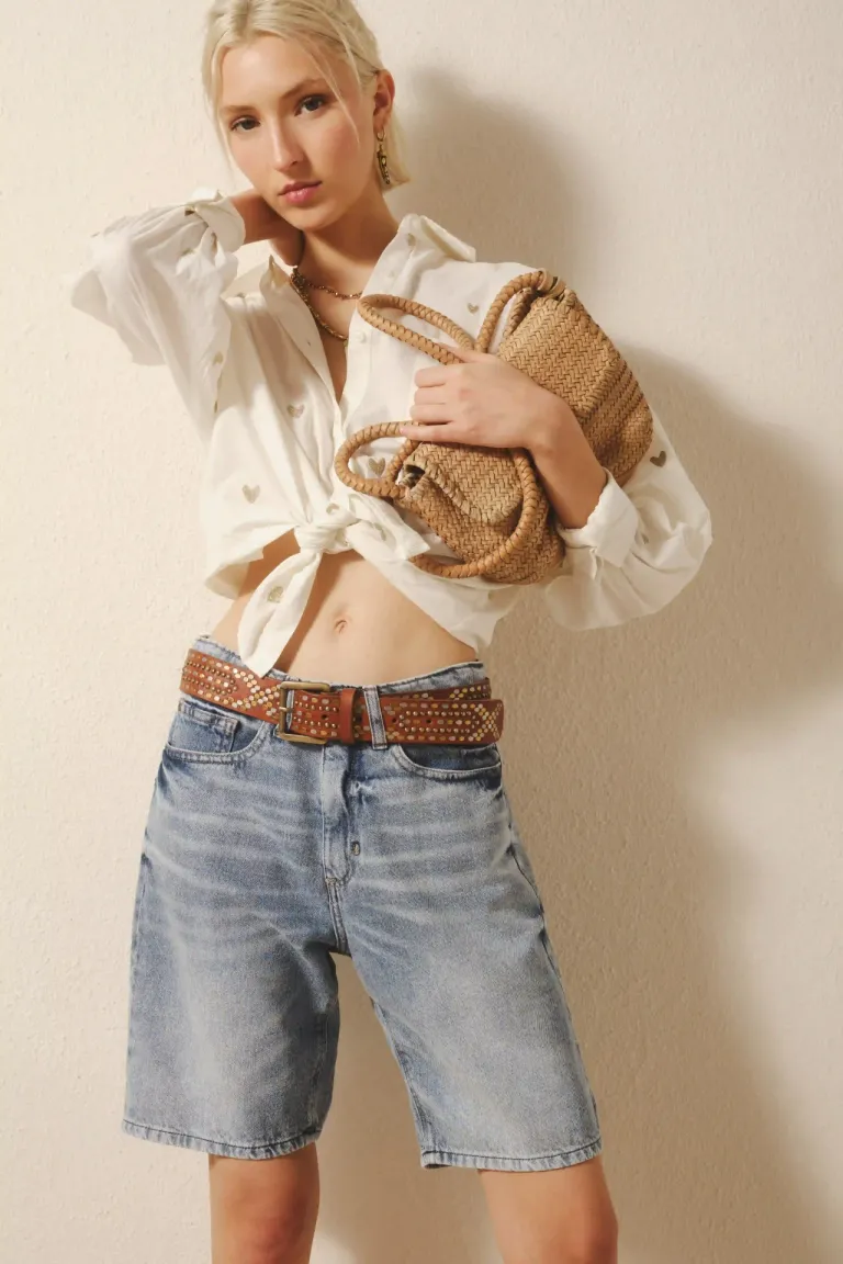 Bermuda de denim azul con diseño desgastado y lavado claro de Rapsodia en Shorts para argentina