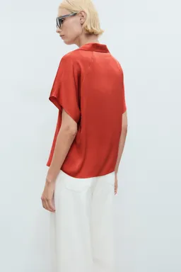 Camisa fluida manga corta de Mango en Camisas para argentina