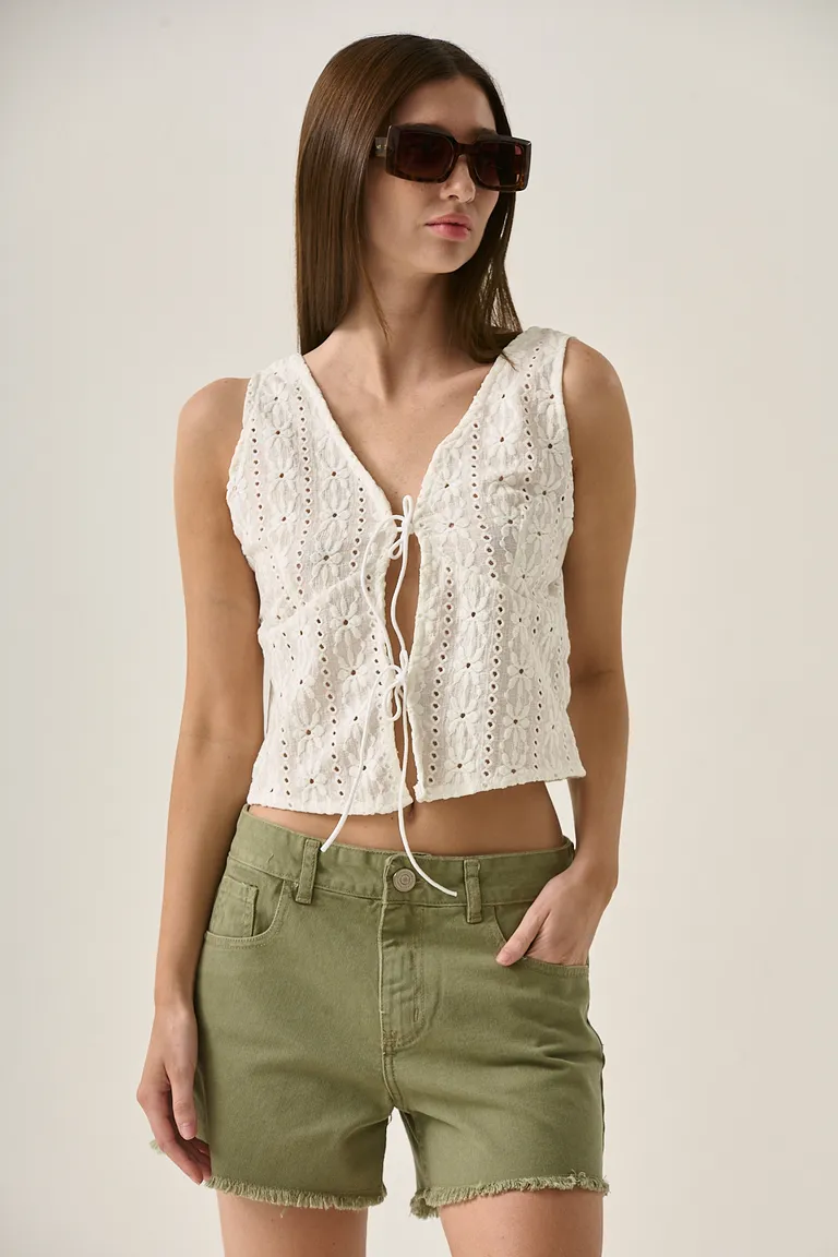 Top bordado blanco con escote en V y lazos al frente de Sweet en Tops para argentina