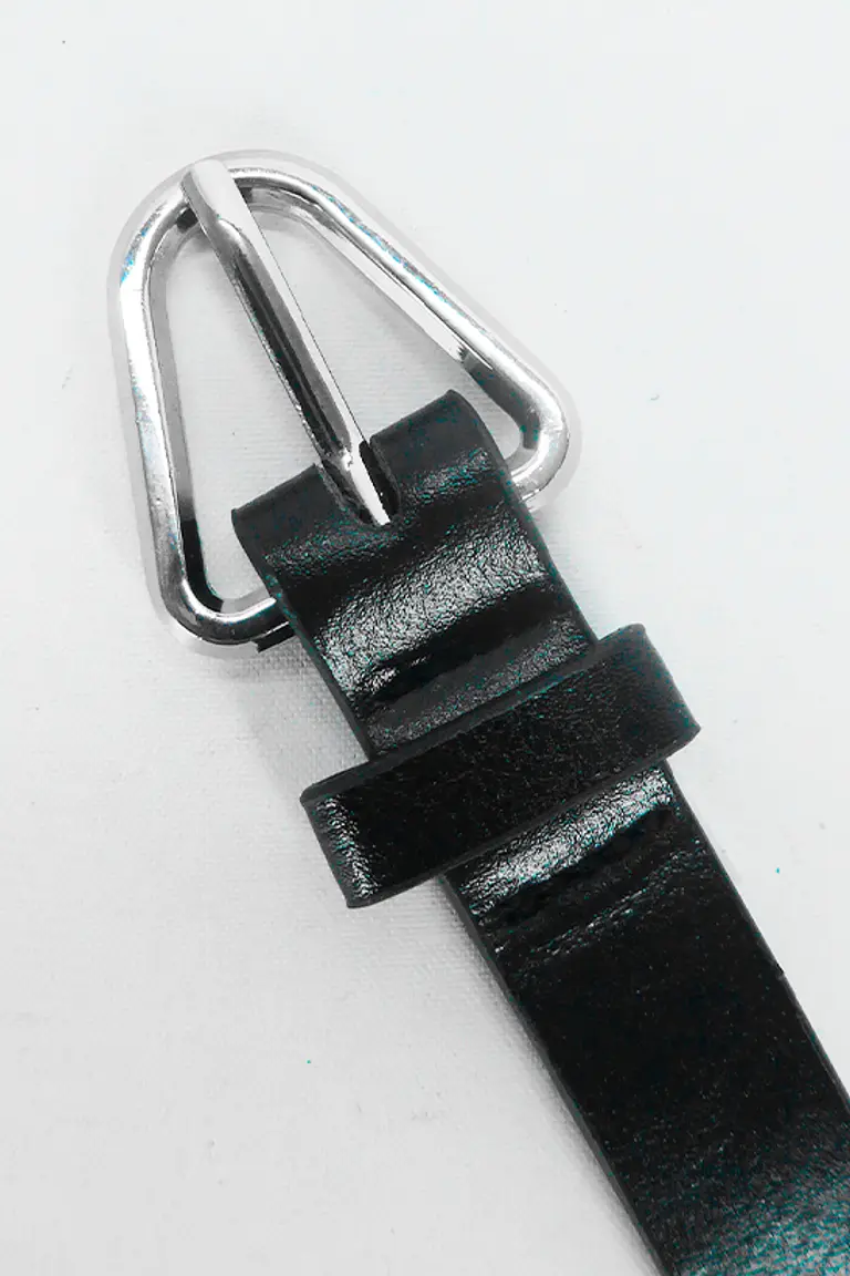Cinto hebilla triangular de Exotica Accesorios en Cinturones para argentina