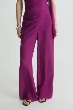 Pantalón recto fluido de Mango en Pantalones para argentina