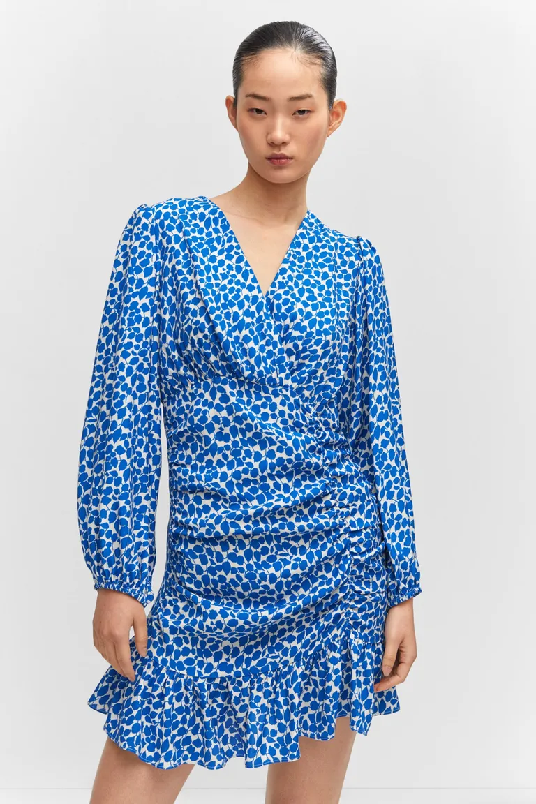 Vestido fruncido estampado de Mango en Vestidos para argentina