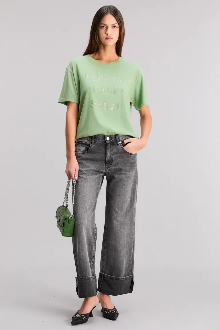Remera de estilo regular con detalles gráficos en tono verde de Kosiuko en Remeras para argentina