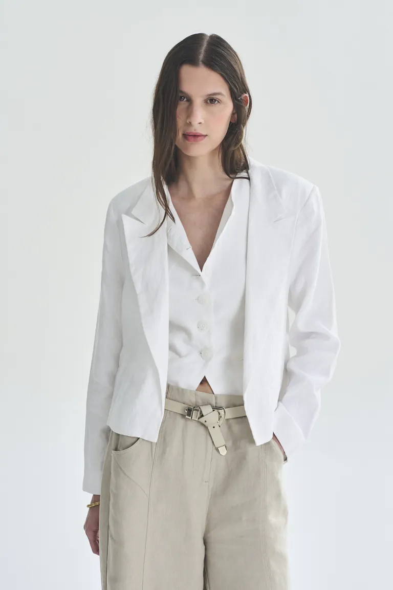 Blazer blanco de corte sofisticado para mujer de Akiabara en Blazers para argentina