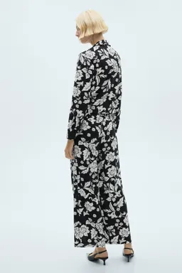 Pantalón recto estampado floral de Mango en Pantalones para argentina