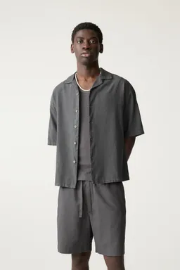 Camisa manga corta con lino de Pull&Bear en Camisas para argentina