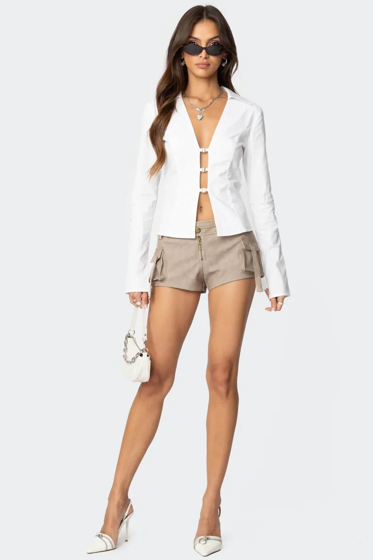 Short cargo micro efecto cuero de Edikted en Shorts para argentina