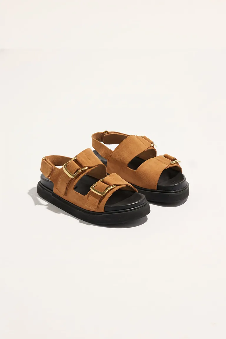 Sandalias de cuero marrón con doble hebilla y tira en el talón de Portsaid en Sandalias para argentina