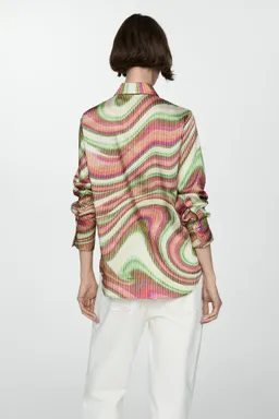 Camisa satinada estampada de Mango en Camisas para argentina