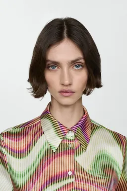 Camisa satinada estampada de Mango en Camisas para argentina