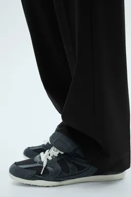 Pantalón recto fluido de Mango en Pantalones para argentina