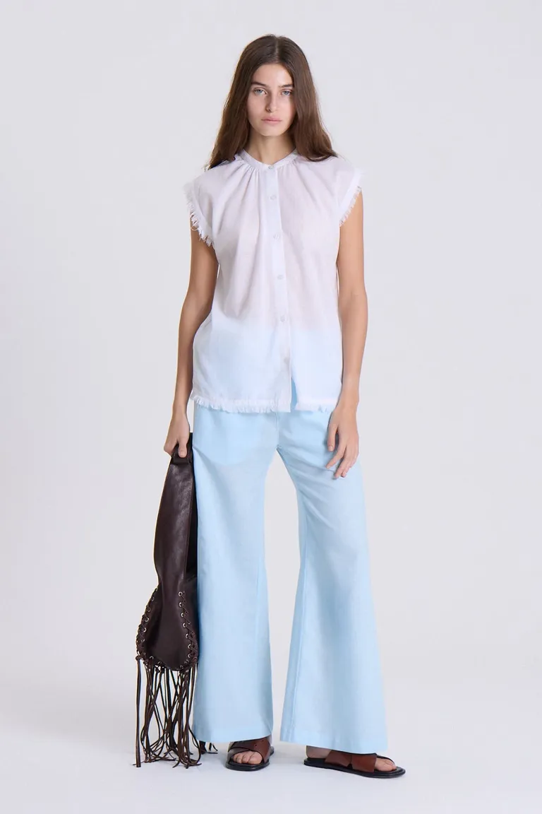 Camisa Xenia sin mangas de algodón con escote redondo y cartera con botones visibles de Maria Cher en Camisas para argentina