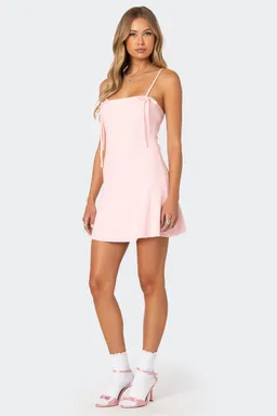 Mini vestido fridah tejido canalé de Edikted en Vestidos para argentina