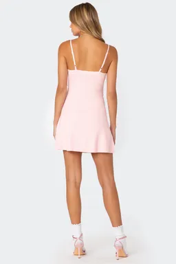 Mini vestido fridah tejido canalé de Edikted en Vestidos para argentina