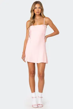 Mini vestido fridah tejido canalé de Edikted en Vestidos para argentina
