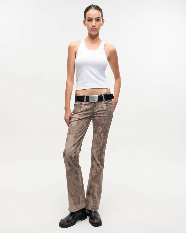 Pantalón bootcut de encaje gris para mujer - Corte ceñido y pierna amplia de Ay Not Dead en Pantalones para argentina