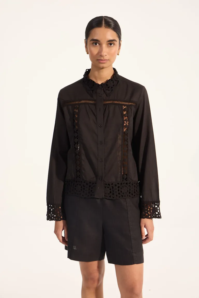 Camisa de manga larga con entredós de crochet en negro para mujer de Portsaid en Camisas para argentina