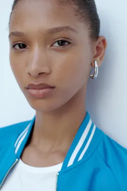 Bomber rayas contraste de Mango en Chaquetas para argentina