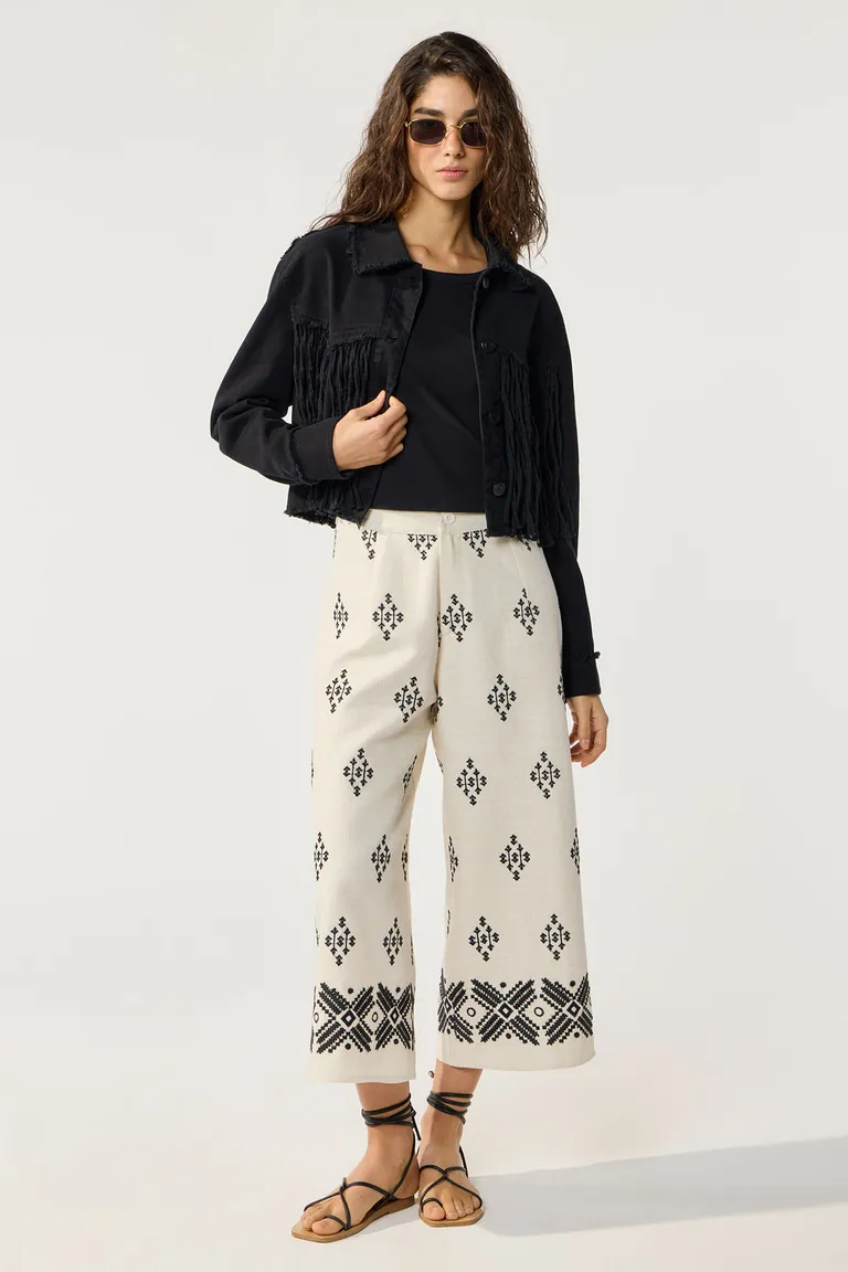 Pantalón de lino palazzo con bordados minimalistas para mujer de Cuesta Blanca en Pantalones para argentina