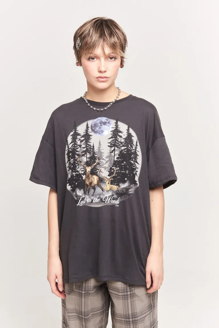 Remera negra oversized con estampado gráfico para mujer de 47 Street en Remeras para argentina