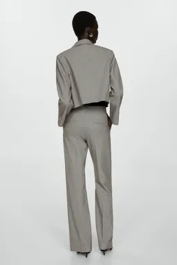 Pantalón acampanado tiro alto de Mango en Pantalones para argentina
