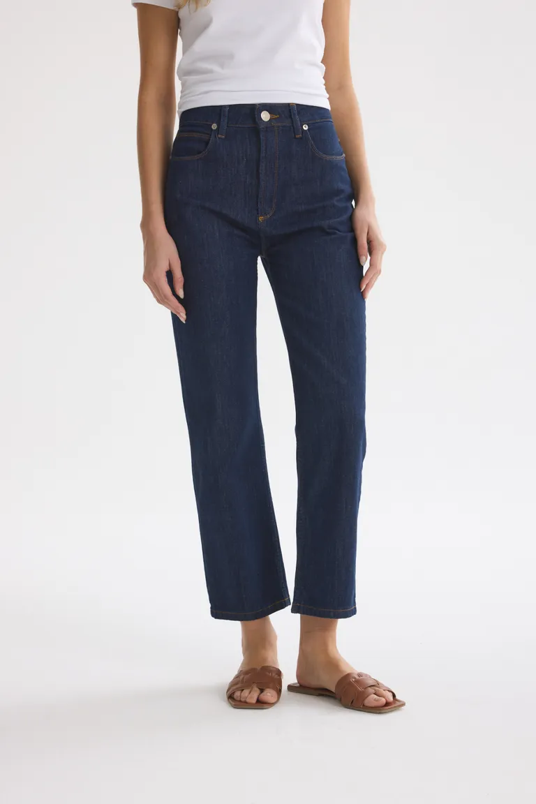 Pantalones rectos de mezclilla azul para mujer, diseño clásico y versátil de Akiabara en Pantalones para argentina