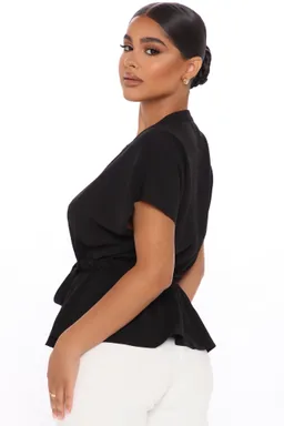 Blusa cintura marcada de Fashion Nova en Blusas para argentina