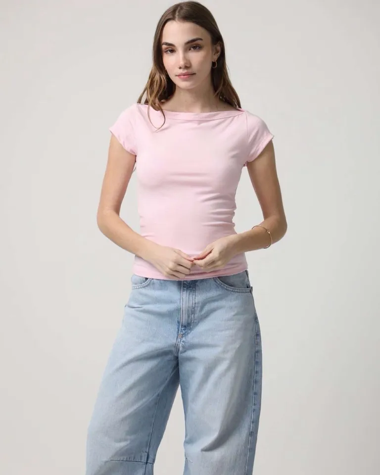 Remera de algodón y lycra con escote en bote para mujer de Hesed en Remeras para argentina