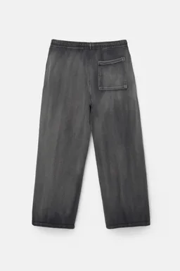 Pantalón jogger stwd plateado de Pull&Bear en Pantalones para argentina