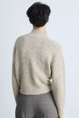 Sweater punto cuello perkins de Mango en Buzos y Sweaters para argentina