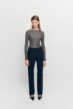 Remera seda manga larga de Mango en Camisas para argentina