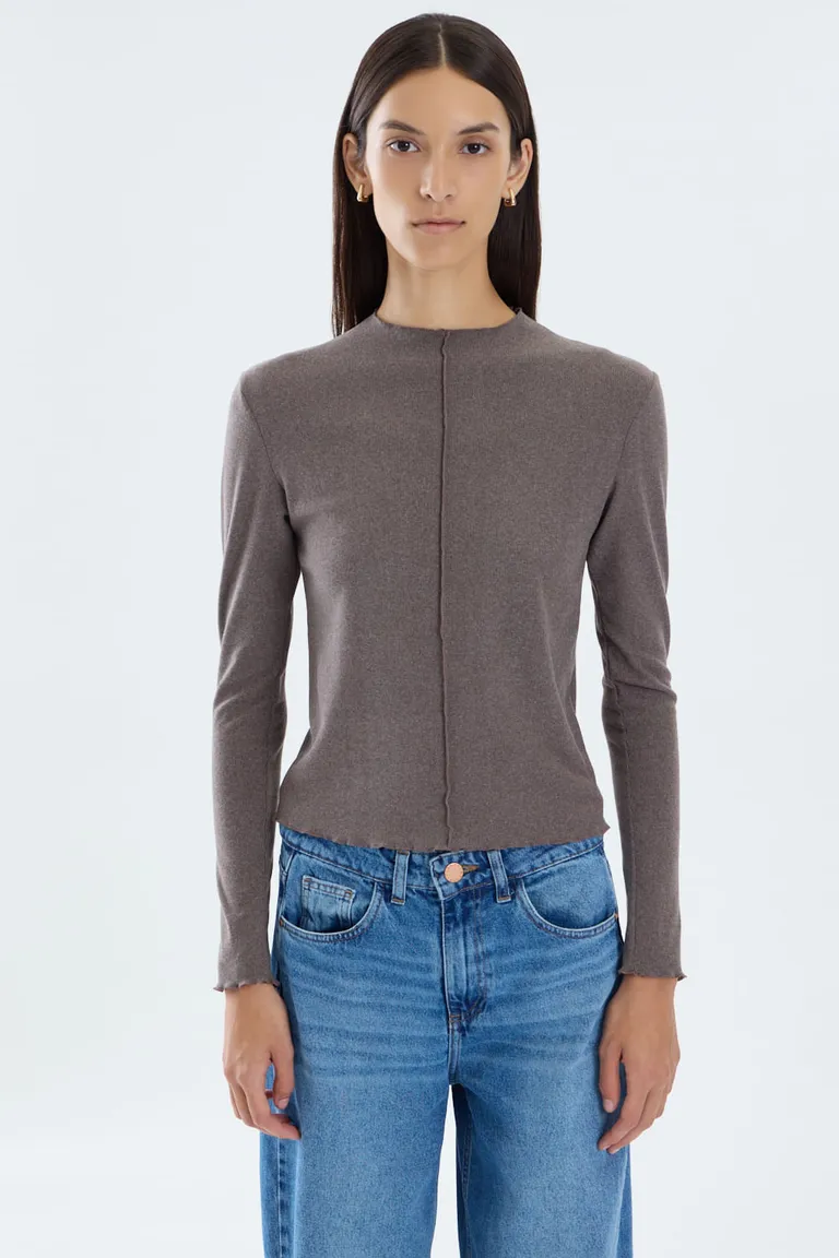 Remera de manga larga con cuello media polera y costuras a la vista con efecto desgastado de Portsaid en Remeras para argentina