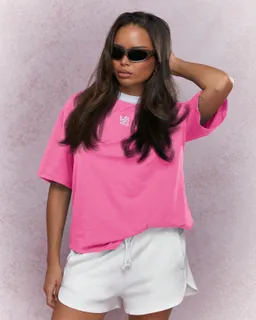 Remera con logo bordado de Missguided en Remeras para argentina