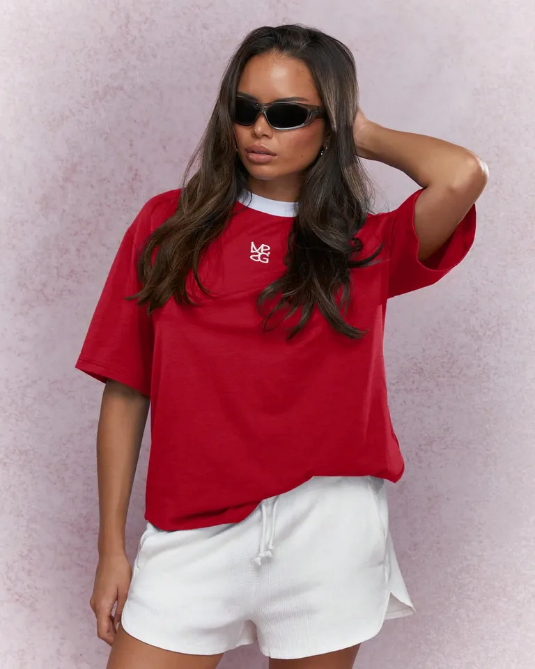 Remera con logo bordado de Missguided en Remeras para argentina