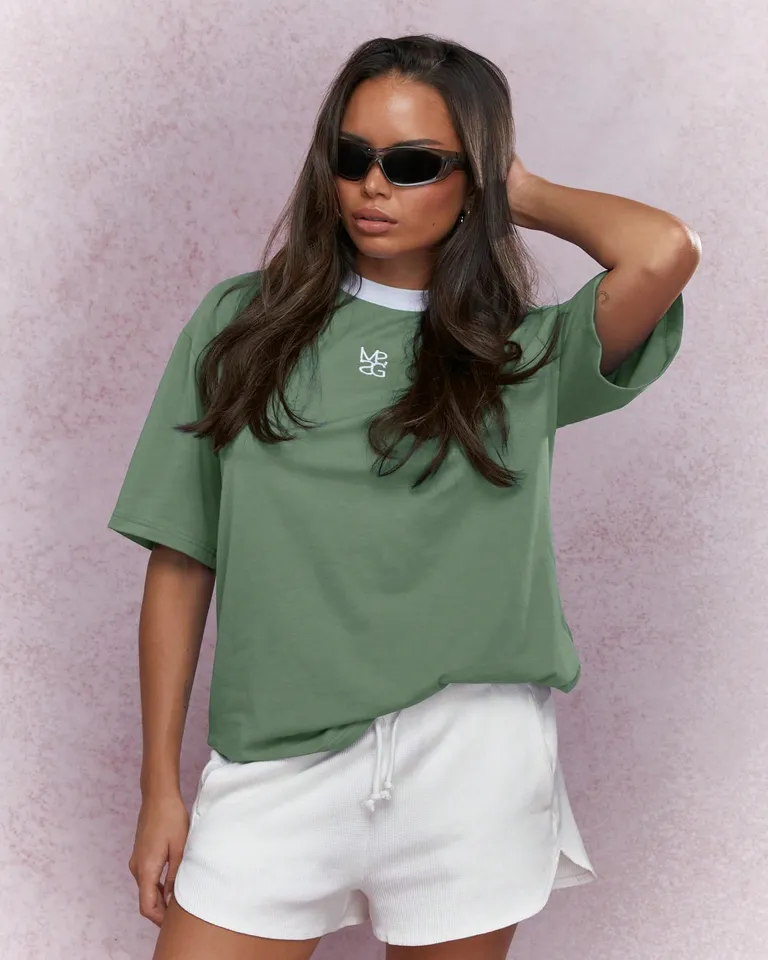 Remera con logo bordado de Missguided en Remeras para argentina