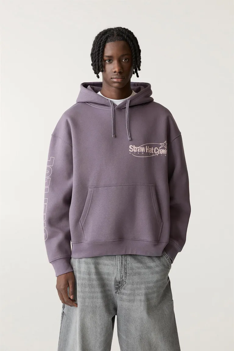 Buzo capucha nico robin de Pull&Bear en Buzos y Sweaters para argentina
