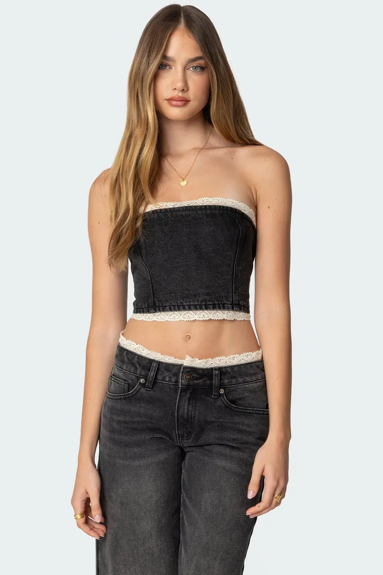 Top denim karli con encaje de Edikted en Tops para argentina