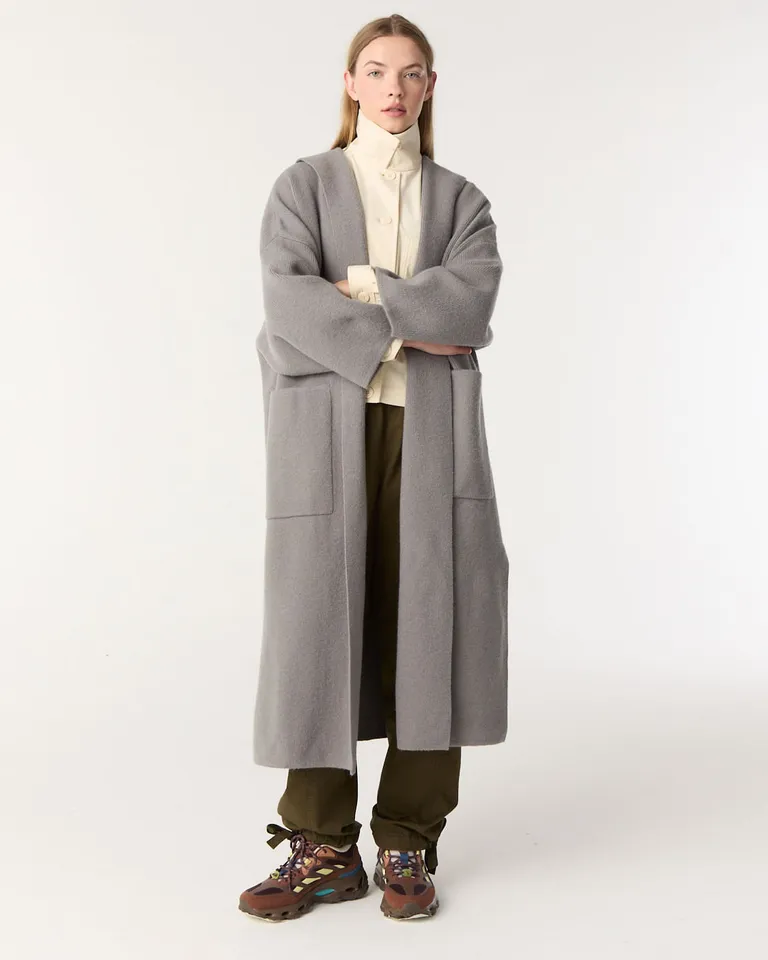 Cárdigan largo tejido con capucha y bolsillos laterales de corte holgado de Furzai en Buzos y Sweaters para argentina