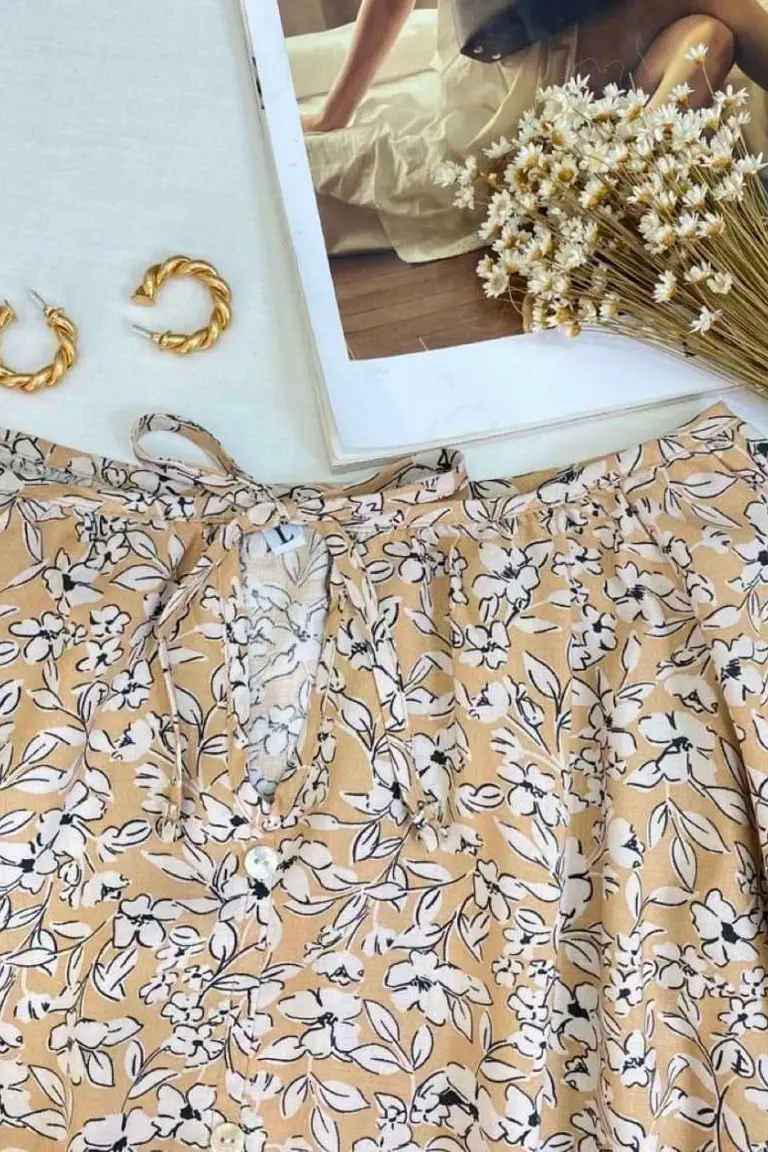 Blusa estampada con botones de Hesed en Blusas para argentina