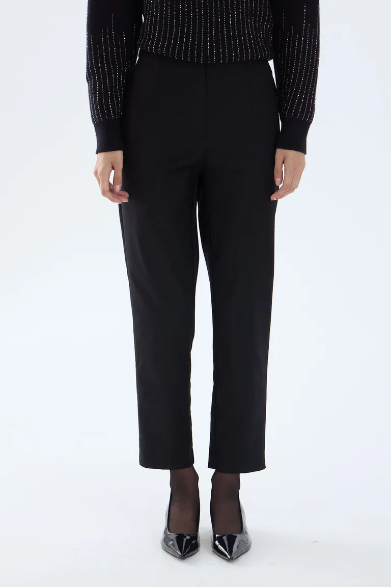 Pantalón sastrero de corte slim con pinzas delanteras y diseño de cintura con recorte triangular de Portsaid en Pantalones para argentina