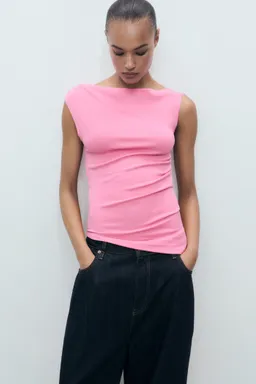 Top modal asimétrico de Mango en Tops para argentina