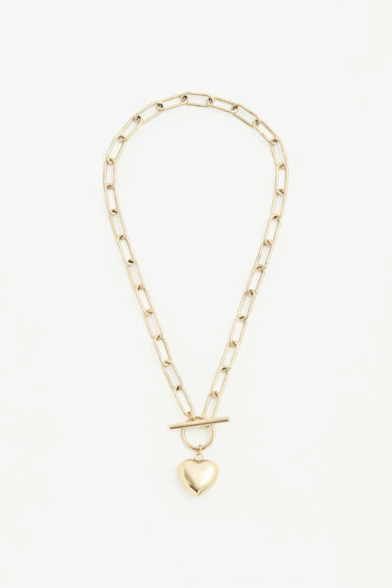 Collar de cadena dorada con dije de corazón - Accesorio de moda femenino de Rapsodia en Bijouterie para argentina