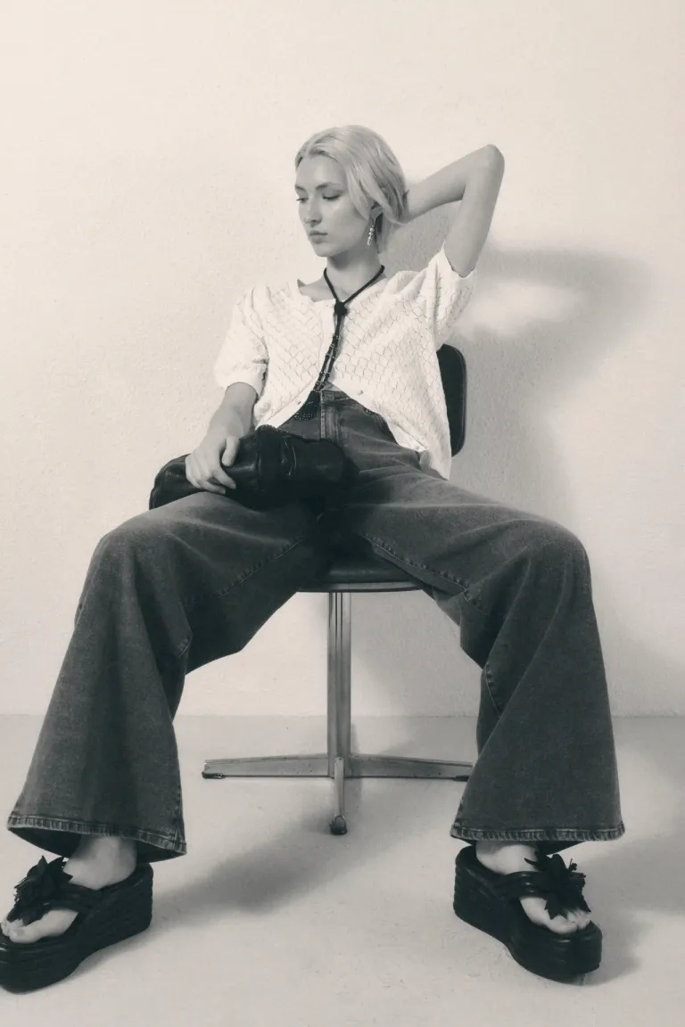 Pantalón de tiro alto con pierna ancha y lavado stone de Rapsodia en Pantalones para argentina