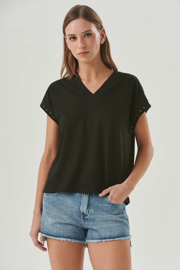 Remera de corte relajado con detalles metálicos en las mangas de Sweet en Remeras para argentina